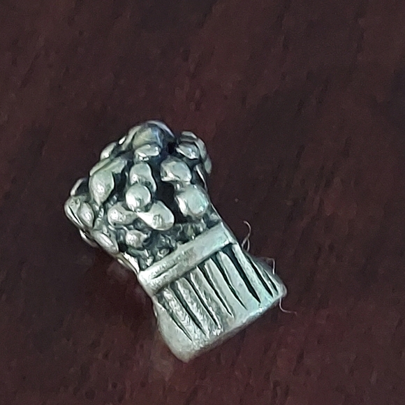 Pandora Basket Of Flowers Charm - Picture 5 of 6